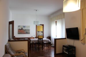 Casa indipendente con 2 appartamenti Lodi Vecchio